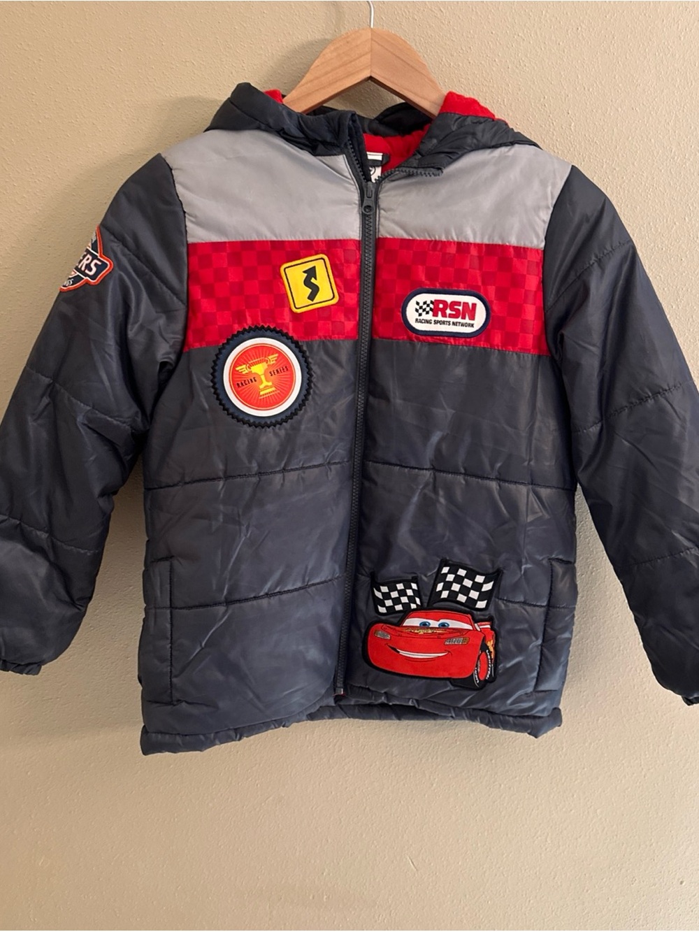 Disney Lightning McQueen Puffer Jacket Kids Size 7/8 Patches Cars Racing Driving